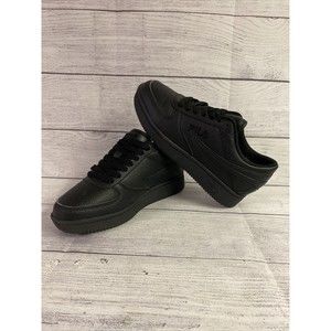 NEW!! Fila Low Sz 6  Black Sneakers Shoes Brand New!! FAST SHIPPING!!!!!